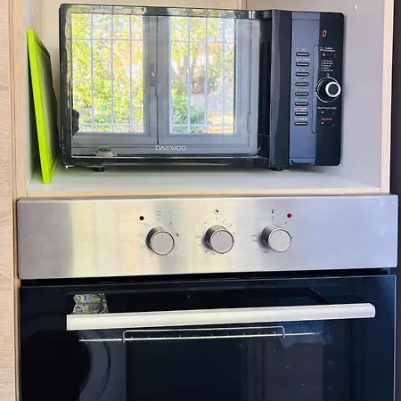 T2 With Parking, Air-conditioned, 10 Min From The Beaches Of Cannes