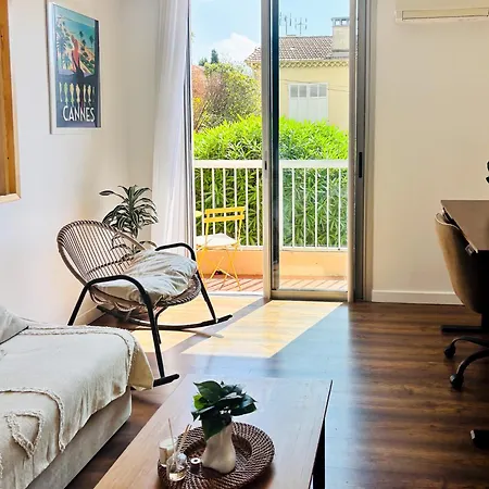 T2 With Parking, Air-conditioned, 10 Min From The Beaches Of Cannes *