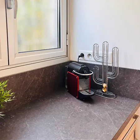 T2 With Parking, Air-conditioned, 10 Min From The Beaches Of Cannes 公寓 *