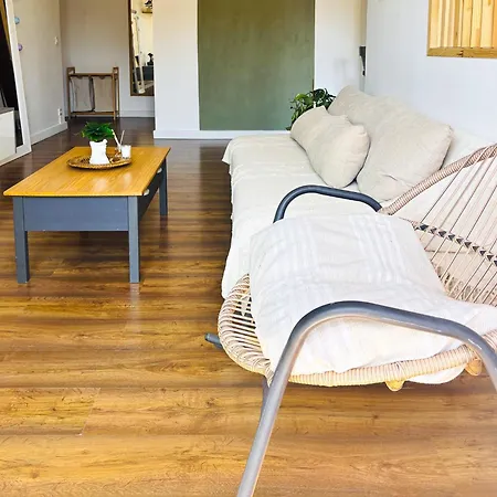 Appartement T2 With Parking, Air-conditioned, 10 Min From The Beaches Of Cannes *