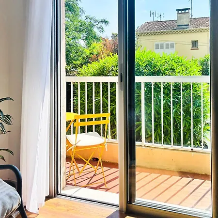 T2 With Parking, Air-conditioned, 10 Min From The Beaches Of Cannes 公寓