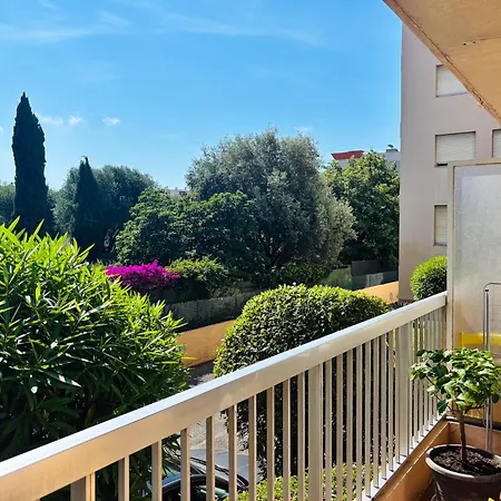 T2 With Parking, Air-conditioned, 10 Min From The Beaches Of Cannes