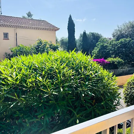 T2 With Parking, Air-conditioned, 10 Min From The Beaches Of Cannes Apartment *