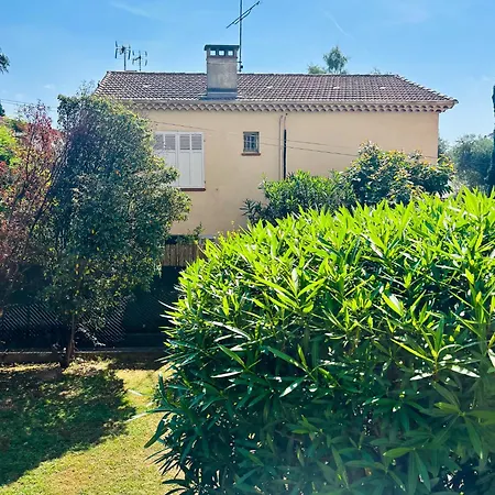 T2 With Parking, Air-conditioned, 10 Min From The Beaches Of Cannes * Le Cannet