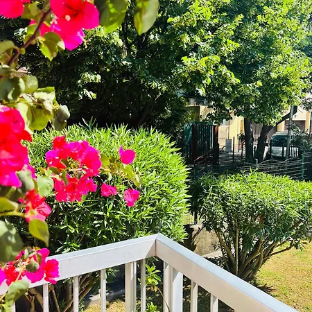 T2 With Parking, Air-conditioned, 10 Min From The Beaches Of Cannes Apartment